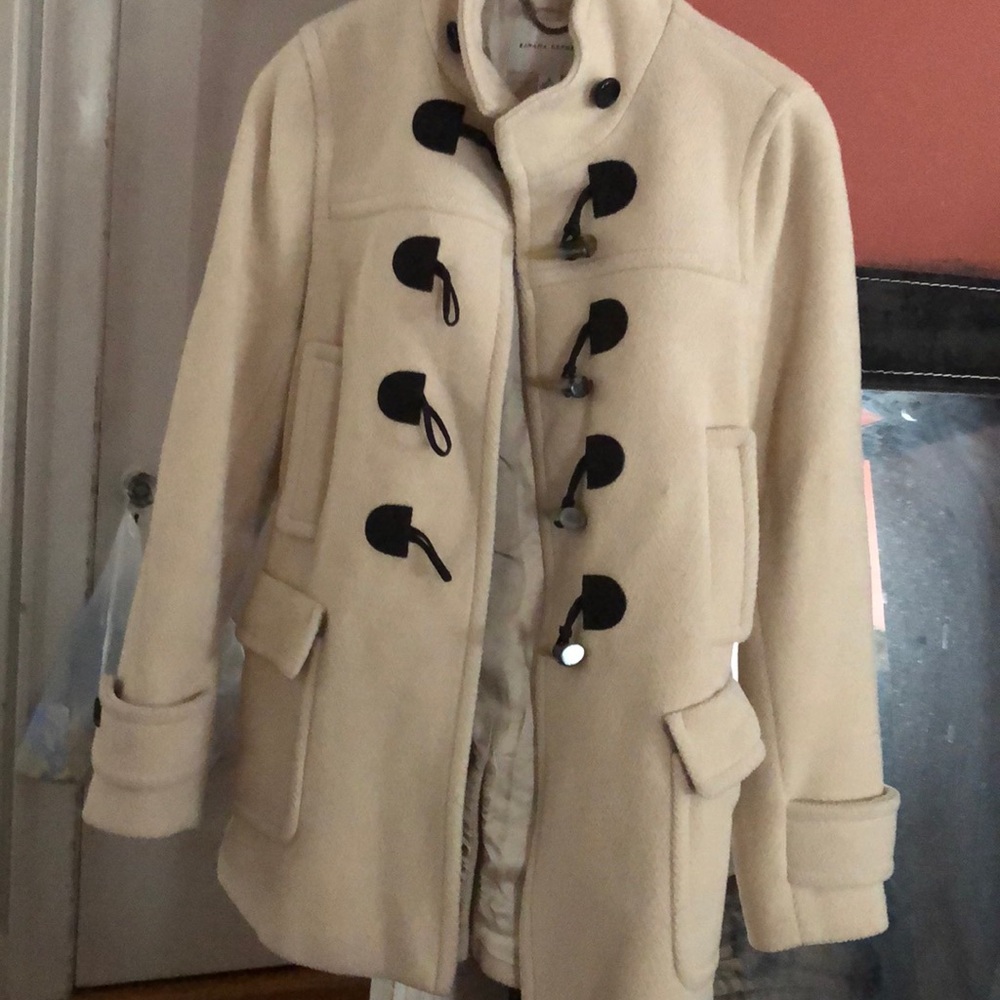 Adorable beige winter duffel coat - barely worn